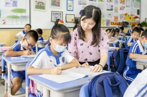 課后延時(shí)服務(wù)正式落地 開學(xué)首日的新問題與家長(zhǎng)們的困惑